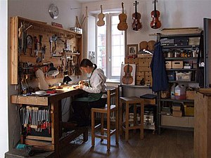 Workshop luthier.jpg