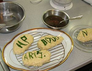 Nearly set jellied aspic is ready to be applied.