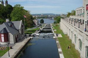 Rideau canal, Ottawa.jpg