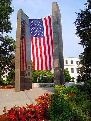 TallahasseeWarMemorial.JPG